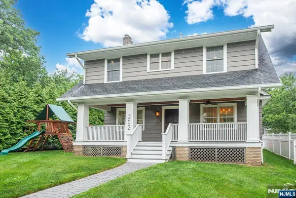 202 Watchung Avenue, Montclair, NJ 07043