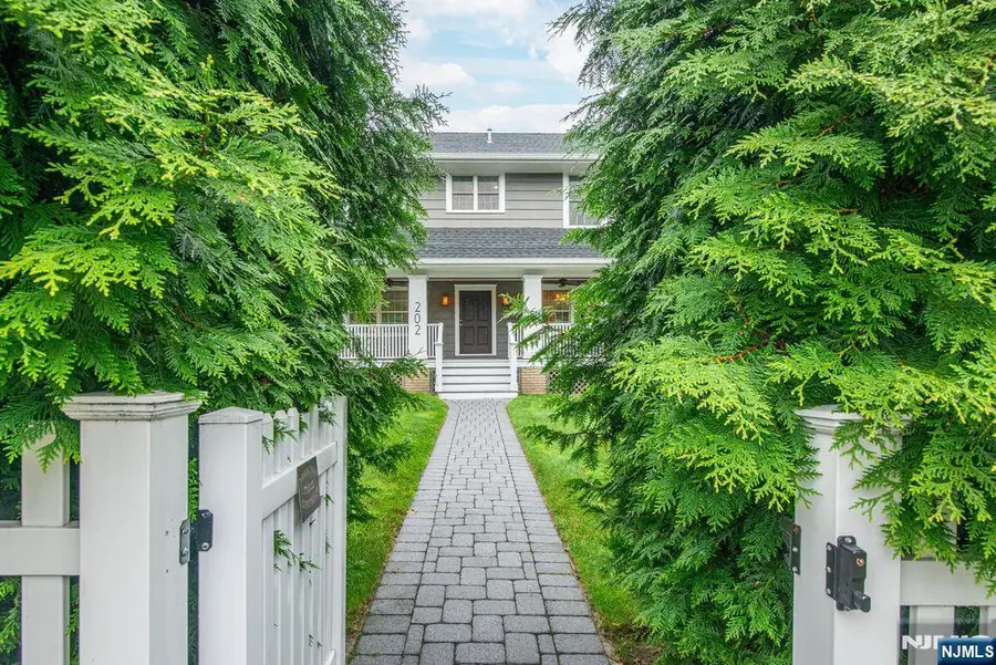 202 Watchung Avenue, Montclair, NJ 07043 - #3