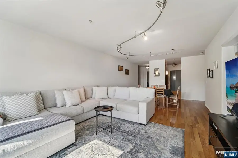 129 The Promenade, Edgewater, NJ 07020 - #2