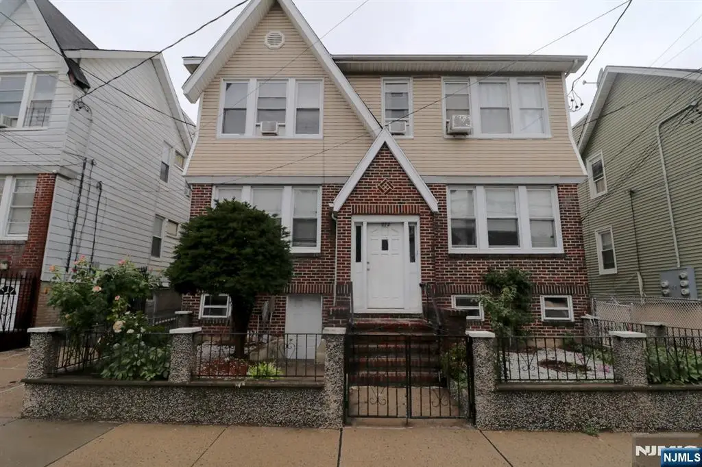 270-272 12th Street, Newark, NJ 07107 - #1