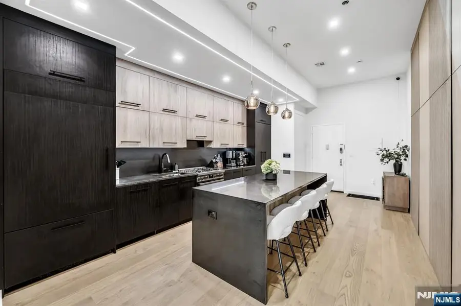 518-536 Gregory Avenue A101, Weehawken, NJ 07086 - #3