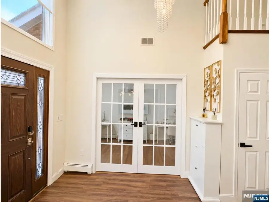 68 Carol Place, Wayne, NJ 07470 - #2