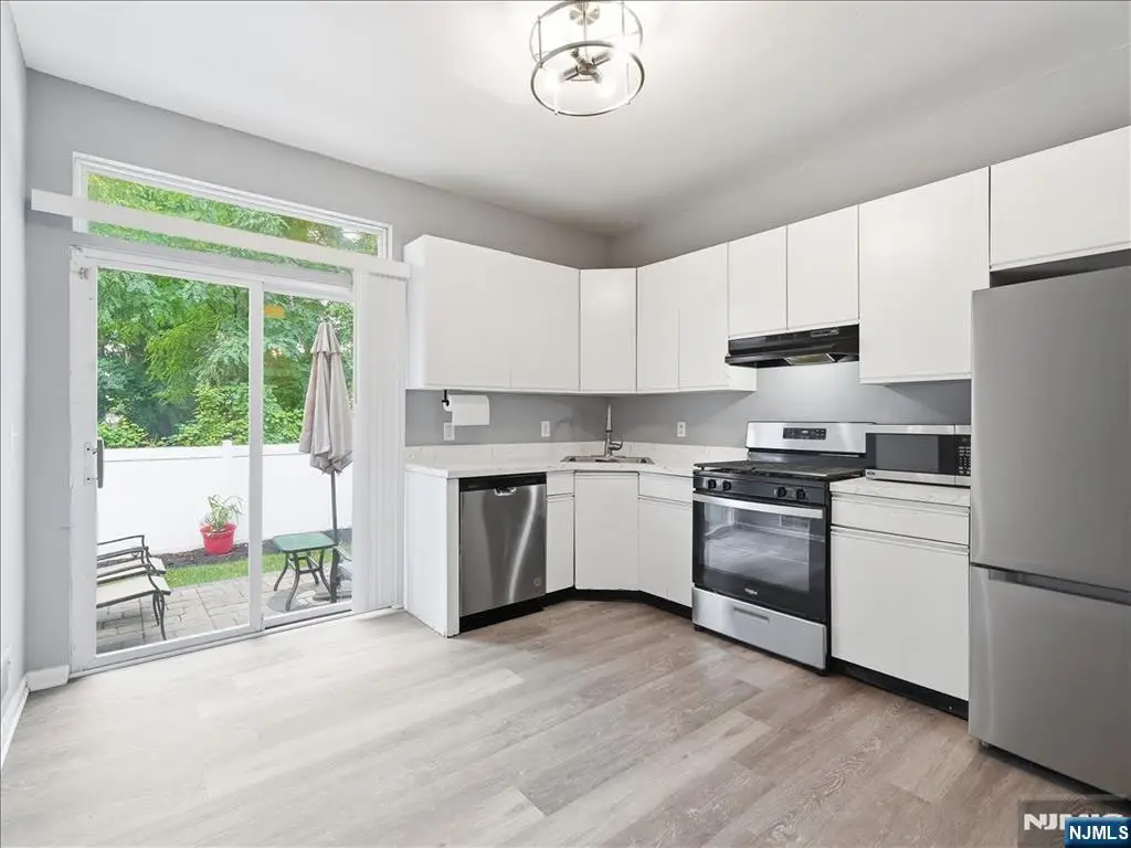 4 Derby Street 2, East Orange, NJ 07018 - #1