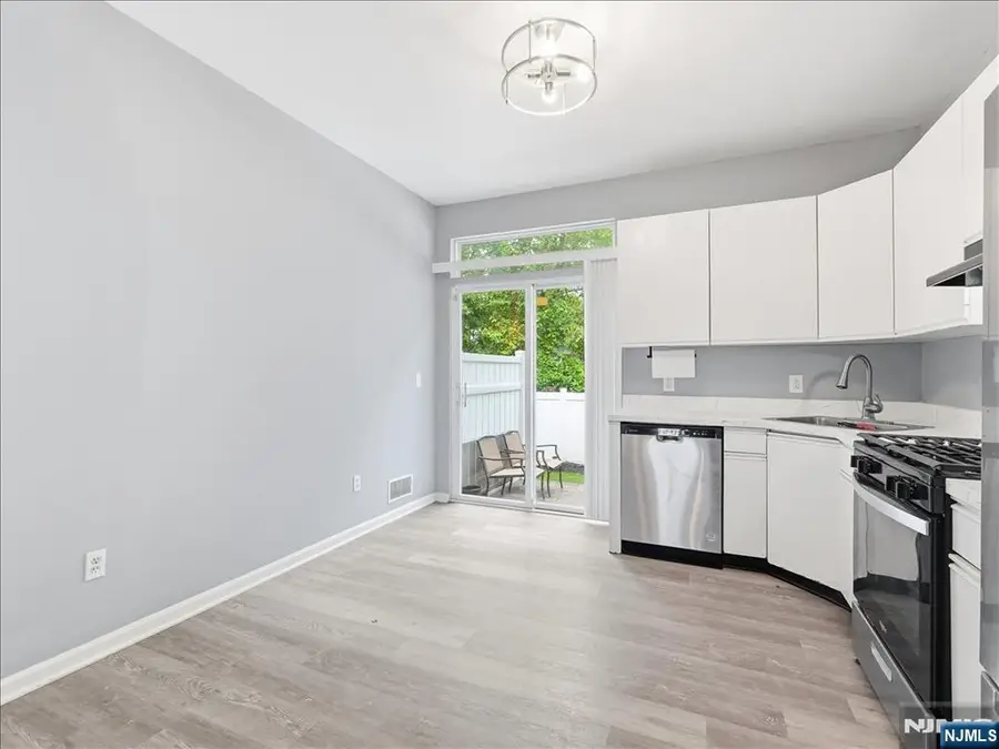 4 Derby Street 2, East Orange, NJ 07018 - #2
