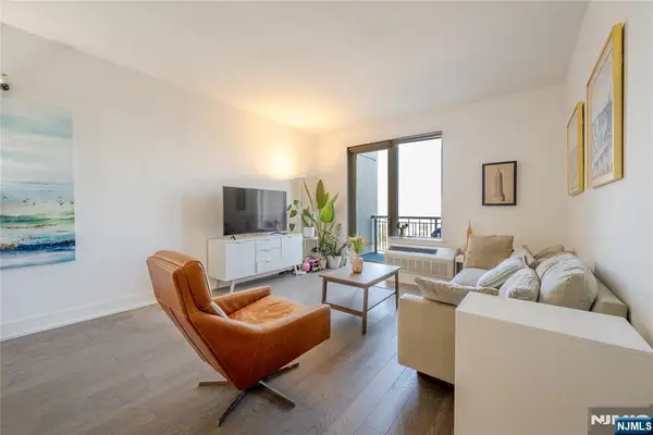 3312 Hudson Avenue PH7, Union City, NJ 07087