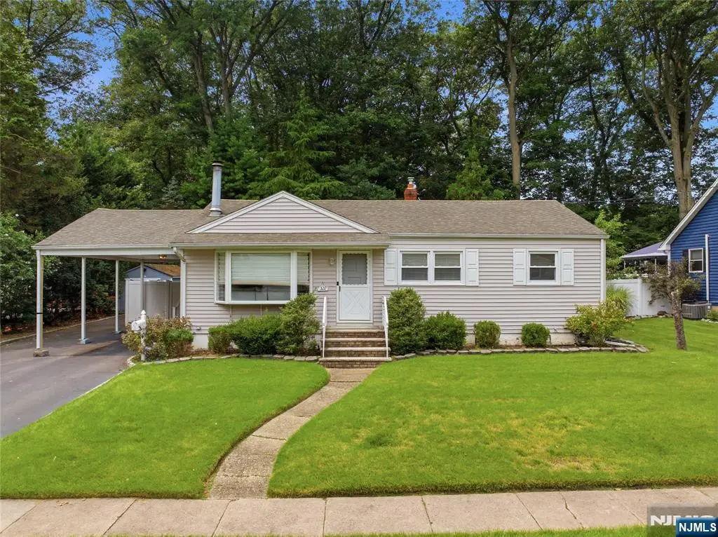 320 Ridgewood Blvd North, Township Of Washington, NJ 07676 - #1