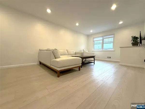 234 Columbia Avenue 11, Fort Lee, NJ 07024