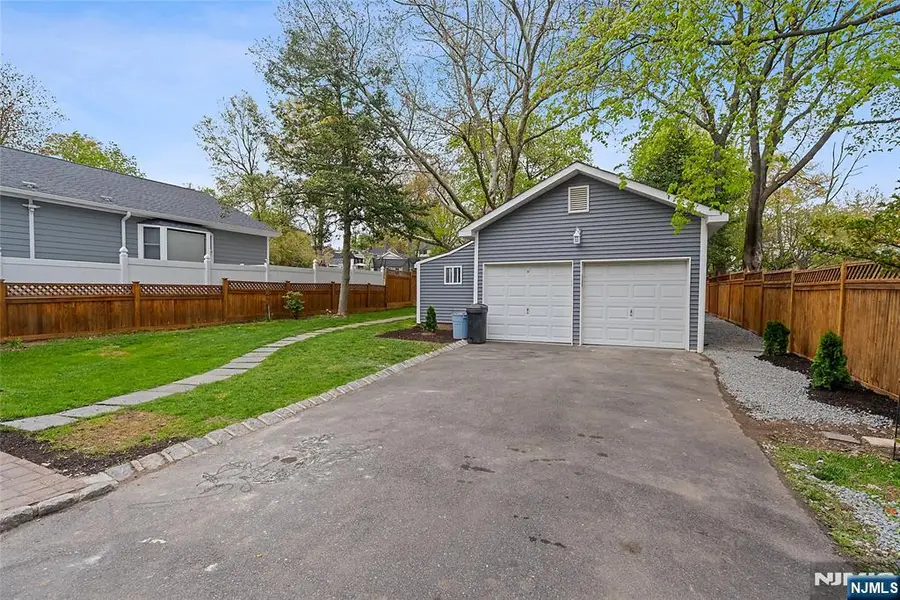 6 Dawes Avenue, West Orange, NJ 07052 - #3