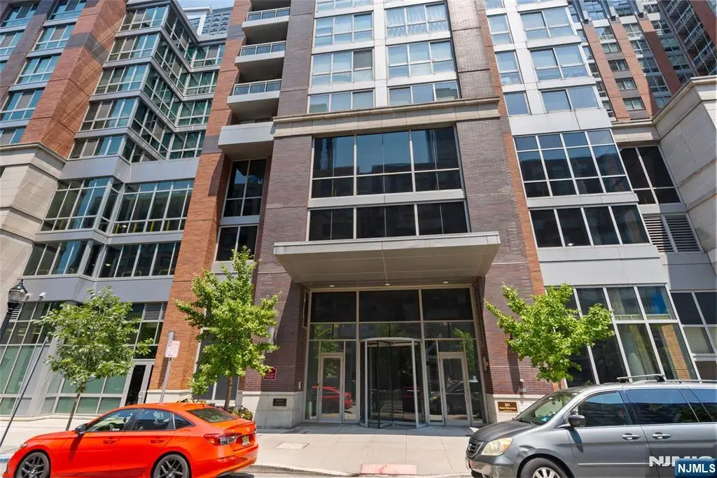 201 Marin Boulevard 813, Jersey City, NJ 07302 - #1
