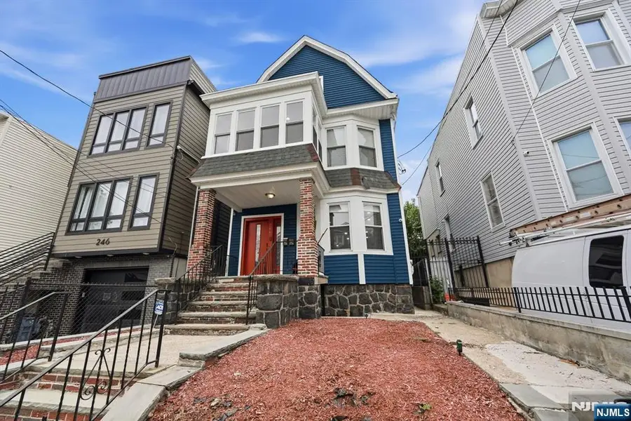 244 Clinton Avenue, Jersey City, NJ 07304 - #2