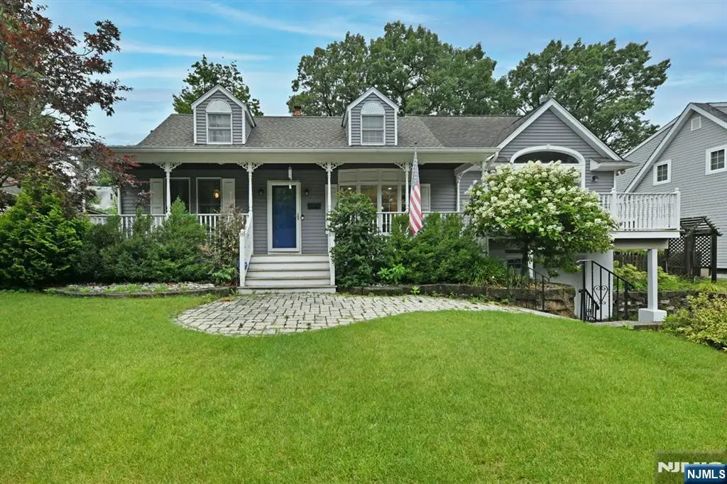 211 Spruce Street, Midland Park, NJ 07432 - #1