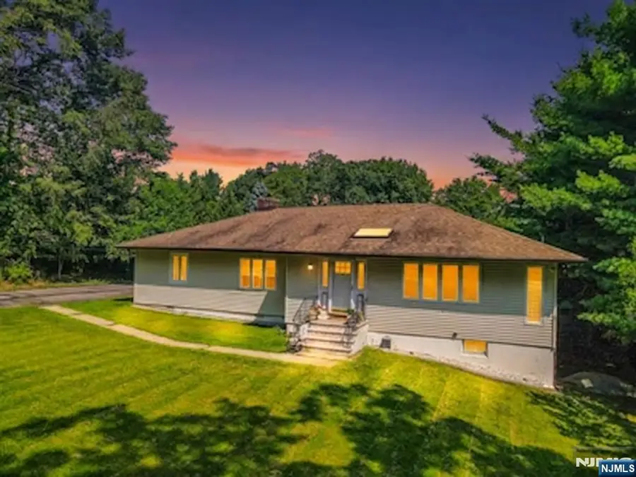419 Ratzer Road, Wayne, NJ 07470 - #2