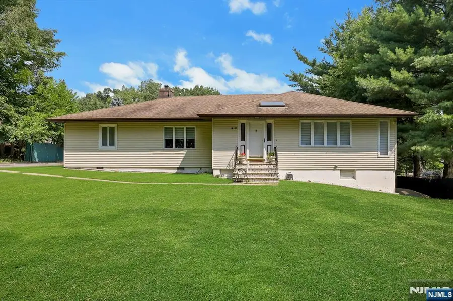 419 Ratzer Road, Wayne, NJ 07470 - #3