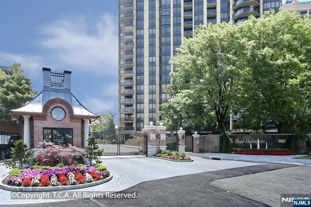 900 Palisade Avenue 17K, Fort Lee, NJ 07024 - #1