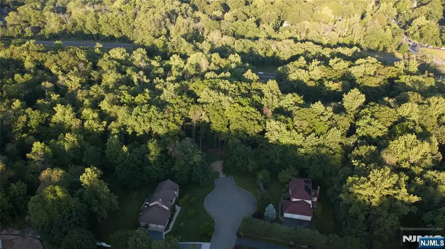 23 Fillmore Drive, Washington, NJ 07675 - #3