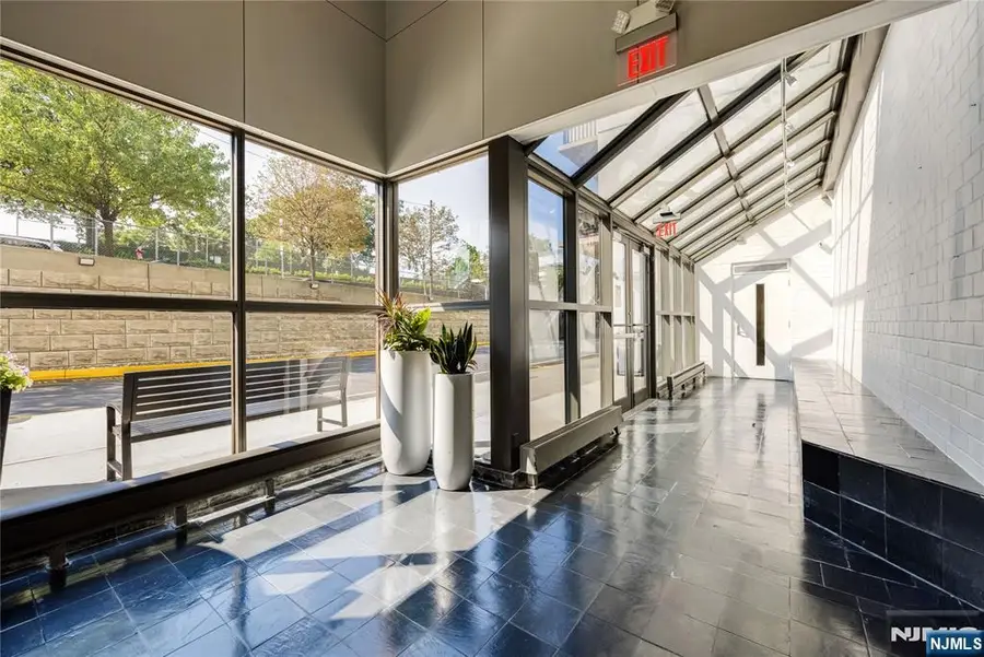 100 Manhattan Avenue 910, Union City, NJ 07087 - #2