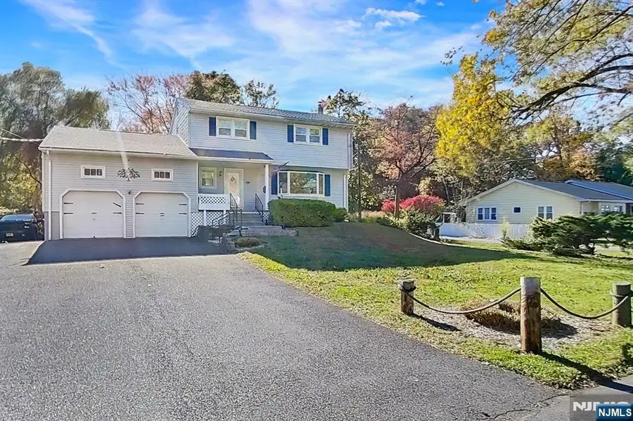 54 Mapledale Avenue, Succasunna, NJ 07876 - #2