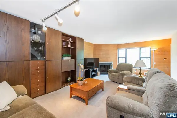 575 Grove Street F3, Clifton, NJ 07013