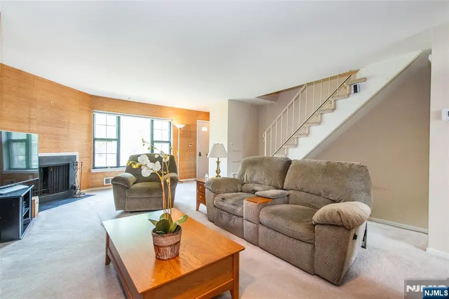 575 Grove Street F3, Clifton, NJ 07013 - #3