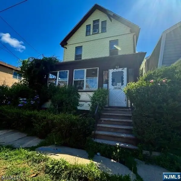 54 Rutgers Street, Maplewood, NJ 07040