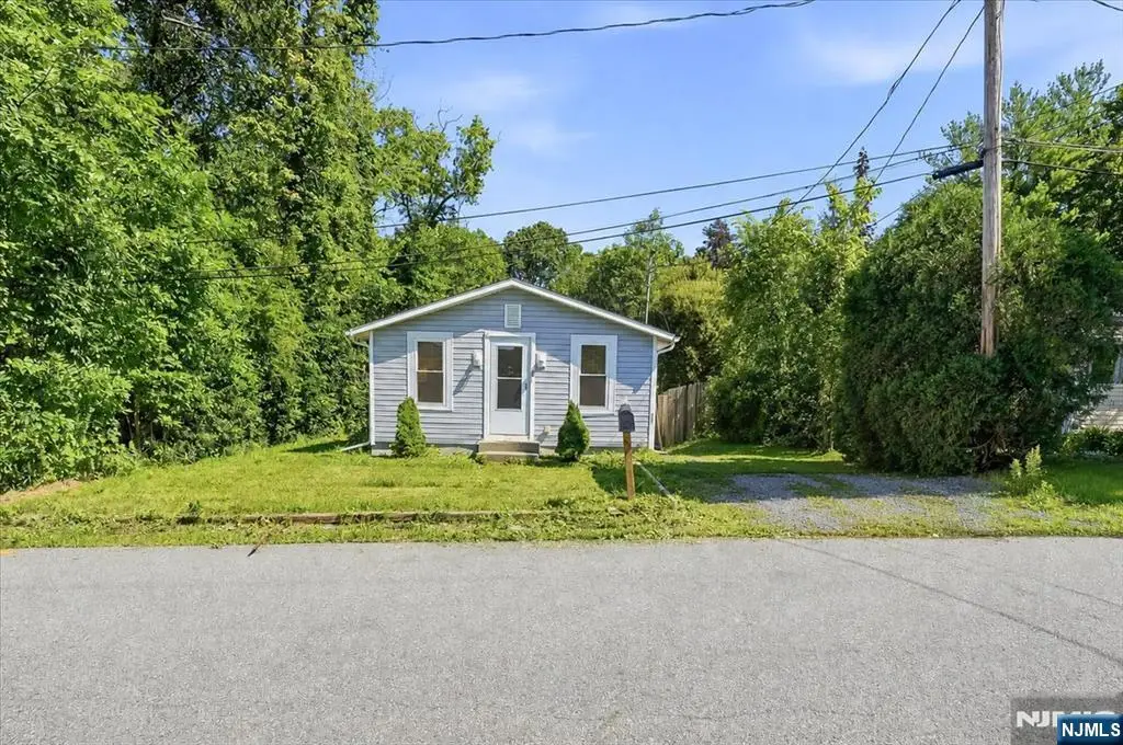8 Madelyn Avenue, West Milford, NJ 07480 - #1