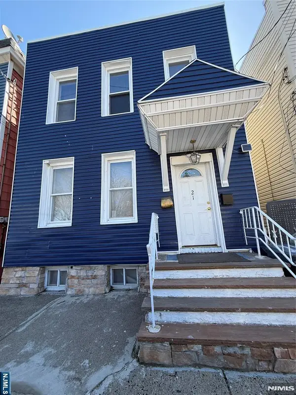 21 Summer Street, Lodi, NJ 07644