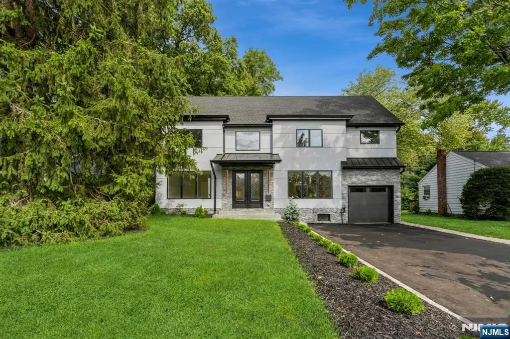 66 E Gramercy Place, Glen Rock, NJ 07452 - #1