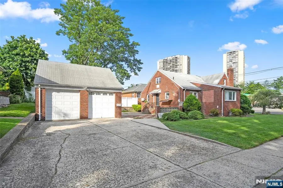 1303 Palisade Avenue, Fort Lee, NJ 07024 - #2