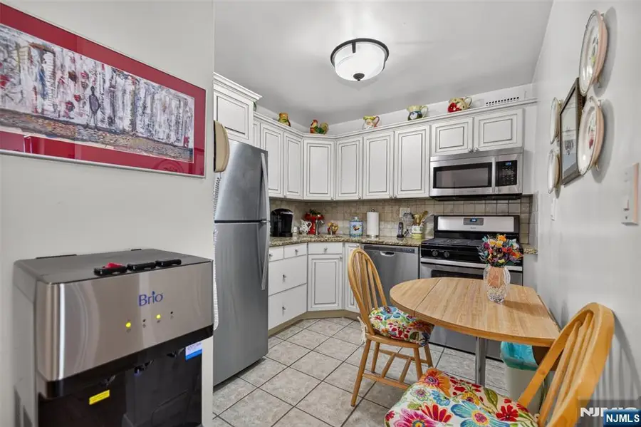 2100 Linwood Avenue 19B, Fort Lee, NJ 07024 - #3