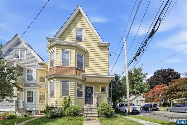 39 Struyk Avenue, Prospect Park, NJ 07508