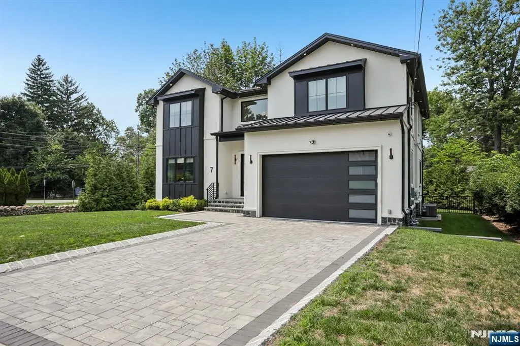 7 New Street, Cresskill, NJ 07626 - #1