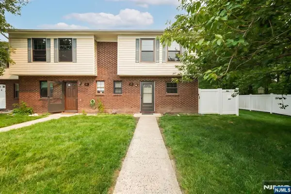 25 Driscoll Court, North Brunswick, NJ 08902