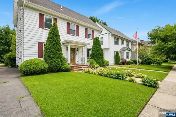 585 Ridge Street, Newark, NJ 07104
