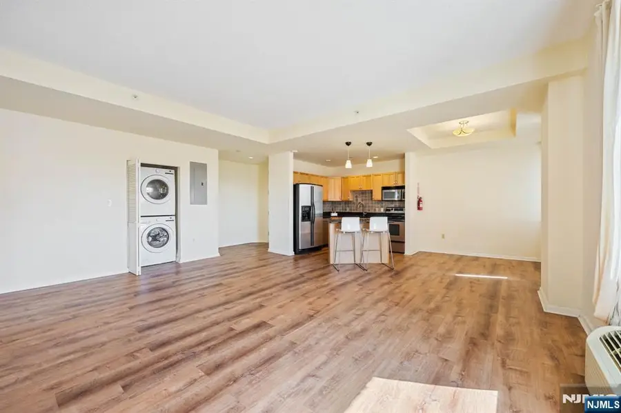 399 11th Street 301, Palisades Park, NJ 07650 - #3