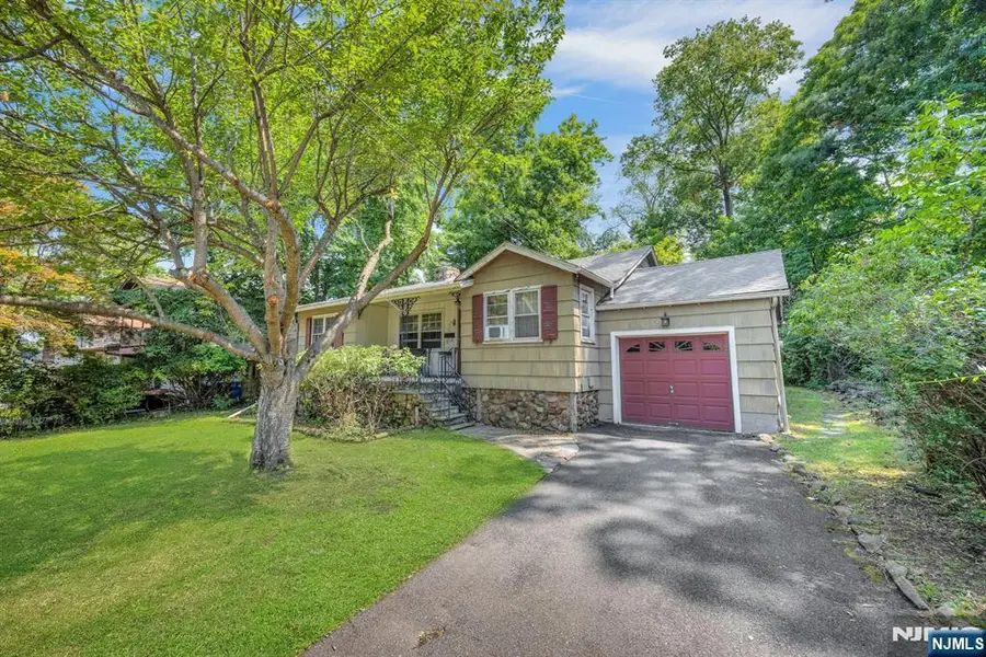 51 Laurel Drive, Wayne, NJ 07470 - #2