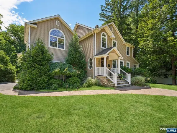 233 Park Avenue, Allendale, NJ 07401
