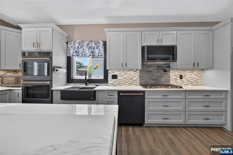 4-31 Plaza Road, Fair Lawn, NJ 07410 - #3