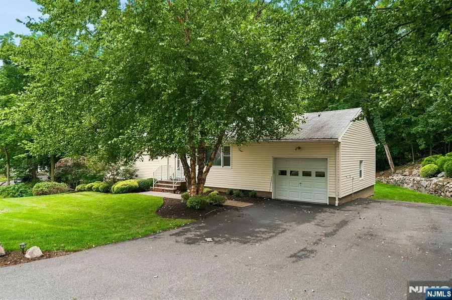 136 Grand Avenue, Park Ridge, NJ 07656 - #2