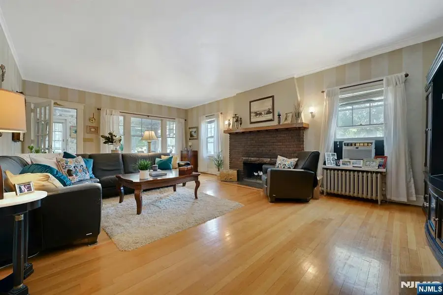 111 Van Winkle Avenue, Hawthorne, NJ 07506 - #2