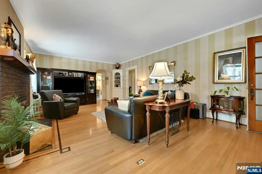 111 Van Winkle Avenue, Hawthorne, NJ 07506 - #3