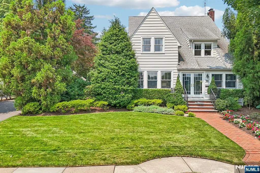 86 Walthery Avenue, Ridgewood, NJ 07450 - #1