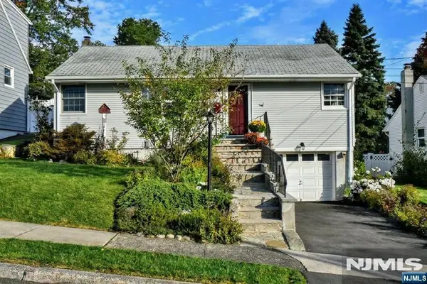 143 Manhattan Avenue, Waldwick, NJ 07463