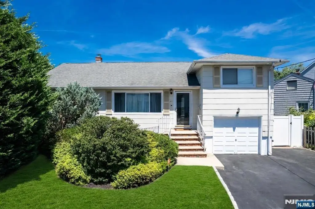 44 Lorrie Lane, Clifton, NJ 07012 - #1