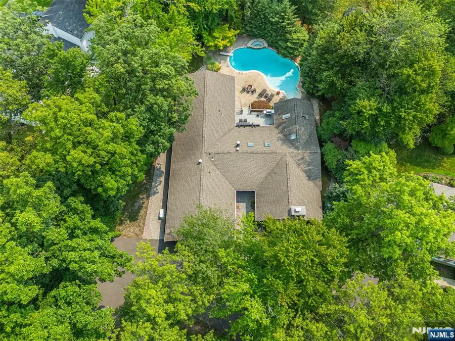 10 Reed Court, Wayne, NJ 07470 - #3