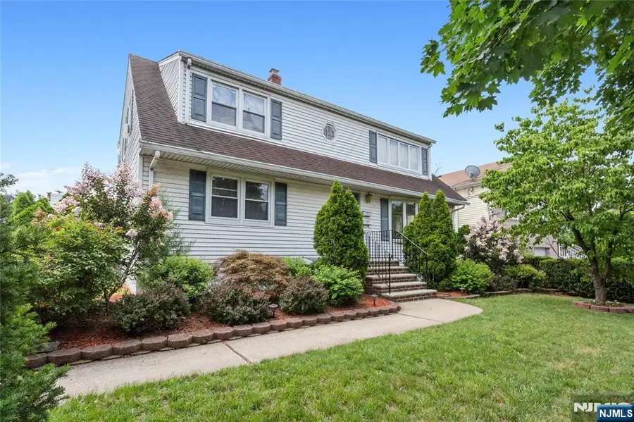 2 Martha Avenue, Elmwood Park, NJ 07407 - #3