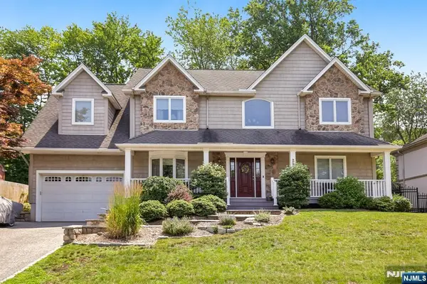 292 Gorden Drive, Paramus, NJ 07652