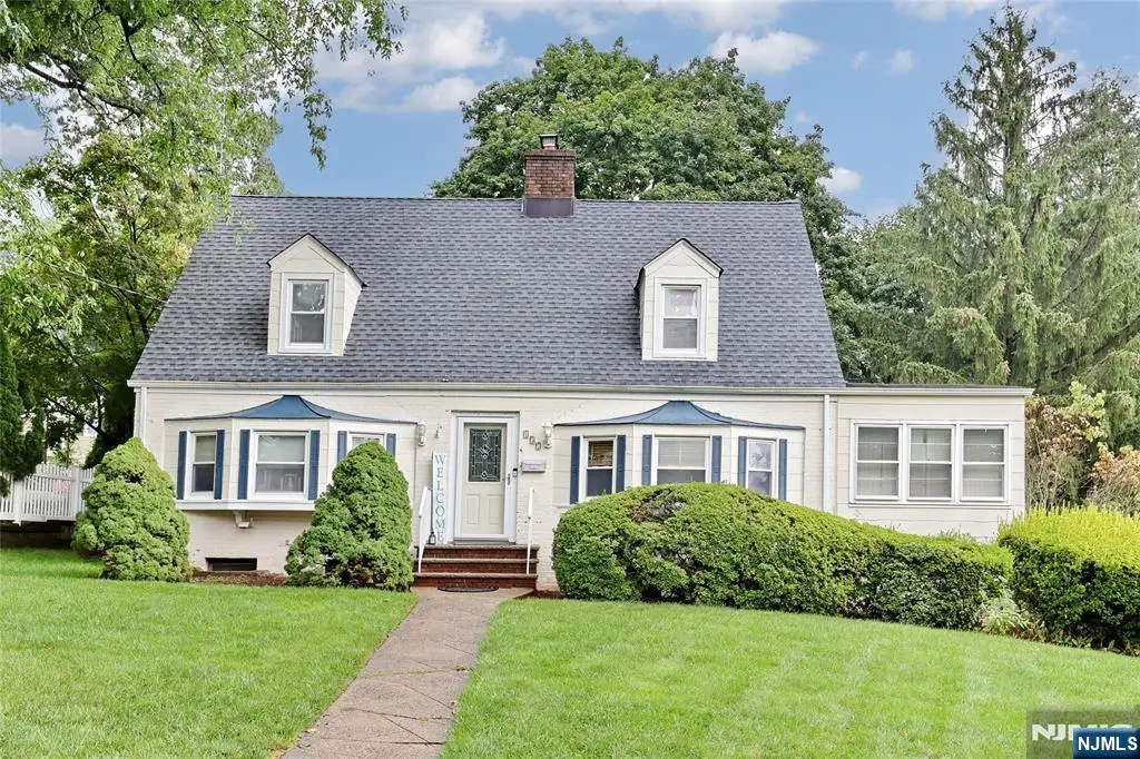 137 Manhattan Avenue, Waldwick, NJ 07463 - #1
