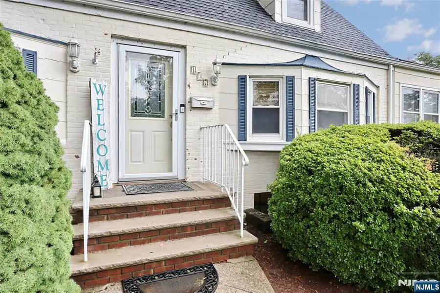 137 Manhattan Avenue, Waldwick, NJ 07463 - #2