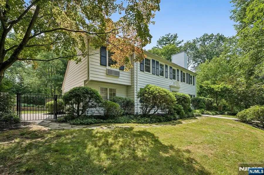 25 West Road, Short Hills, NJ 07078 - #2
