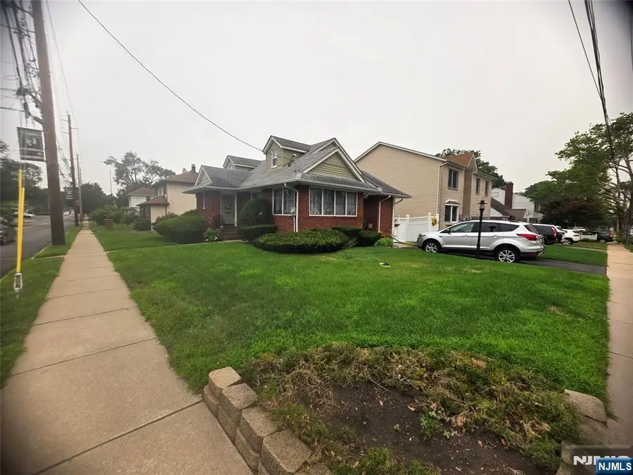 355 Rochelle Avenue, Rochelle Park, NJ 07662 - #3